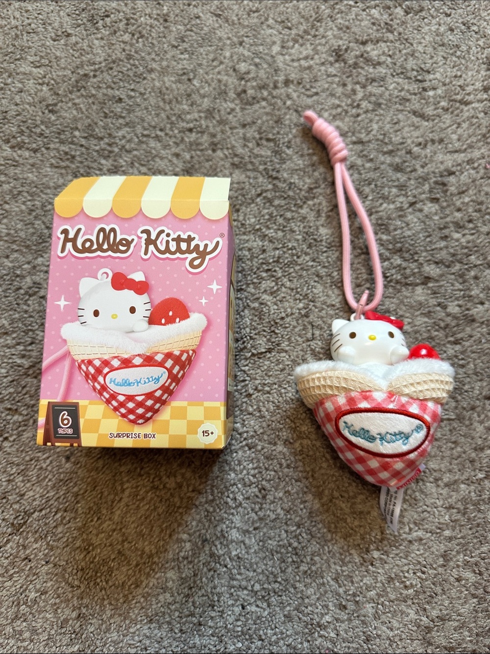 Hello Kitty Pendant - Berry Pancake